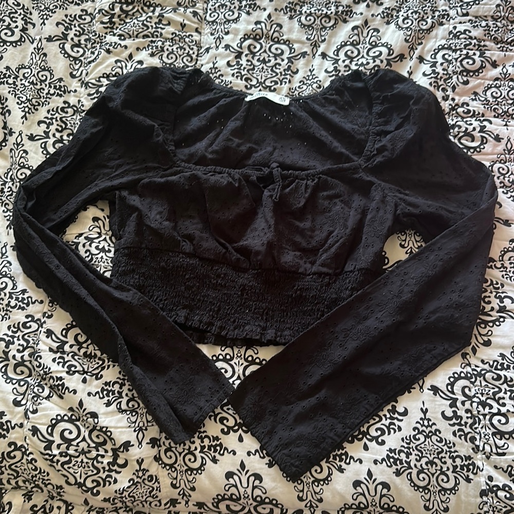 Black Hollister top
